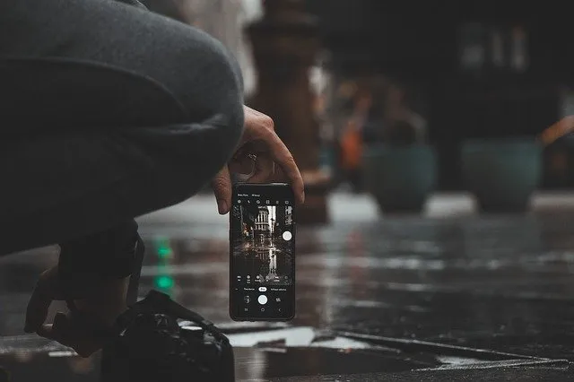 Nowości od Apple - iPhone SE i genialna polityka marketingowa